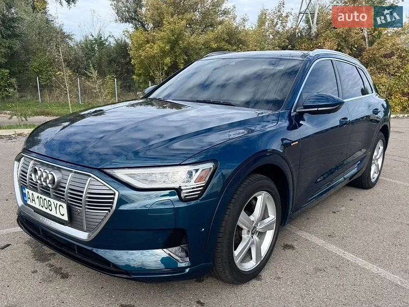 Audi e-tron 2019