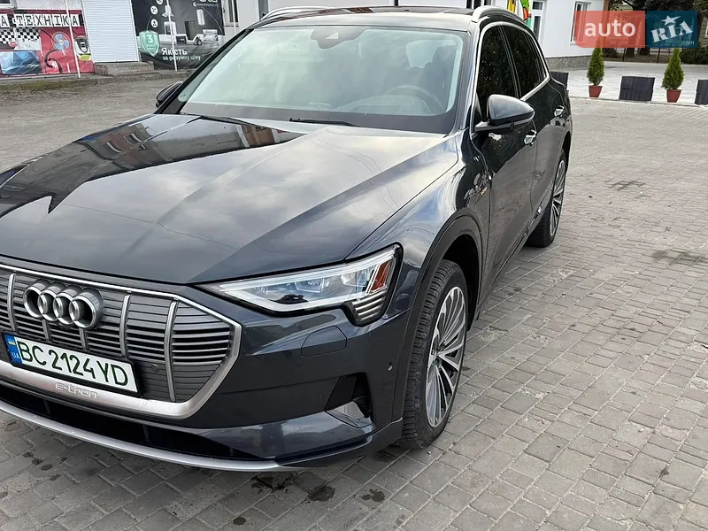 Audi e-tron