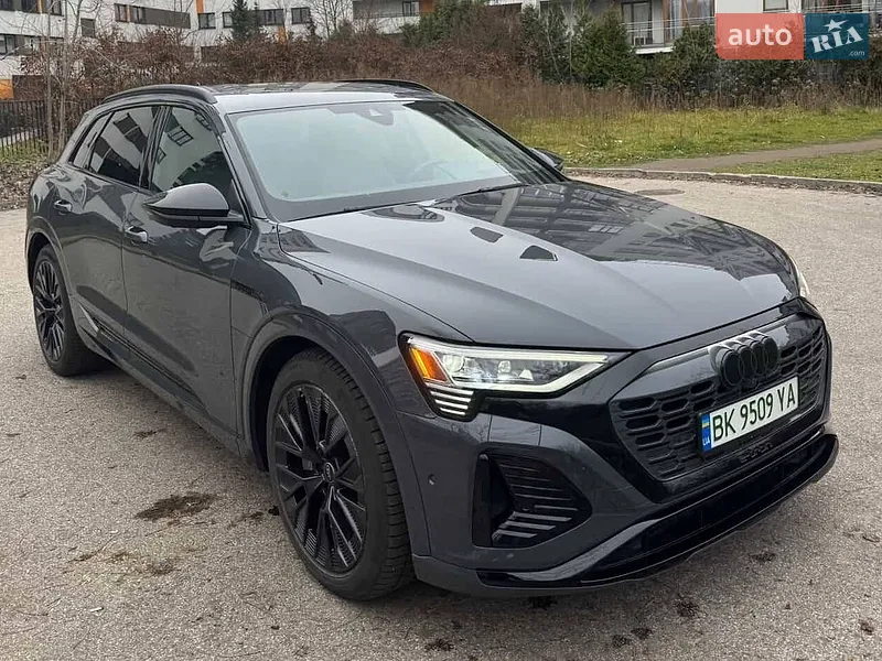 Audi e-tron