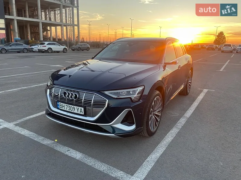 Audi e-tron
