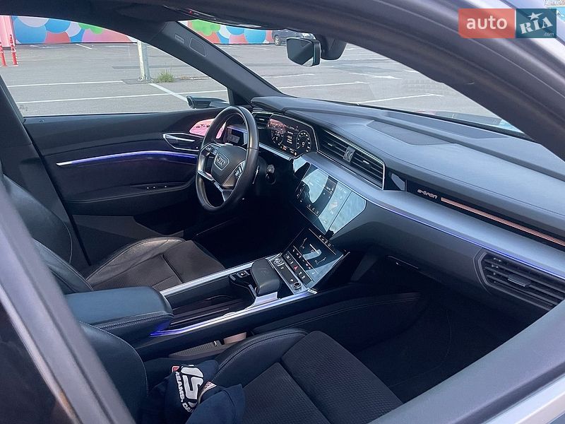 Внедорожник / Кроссовер Audi e-tron 2019 в Одессе