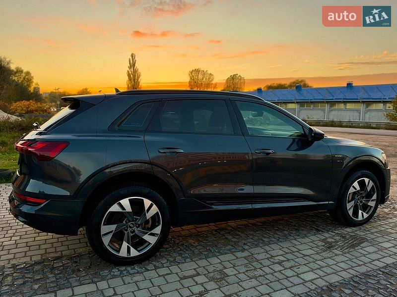 Внедорожник / Кроссовер Audi e-tron 2020 в Ровно
