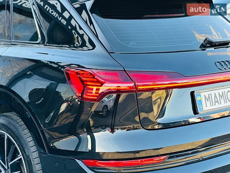 Позашляховик / Кросовер Audi e-tron 2019 в Харкові