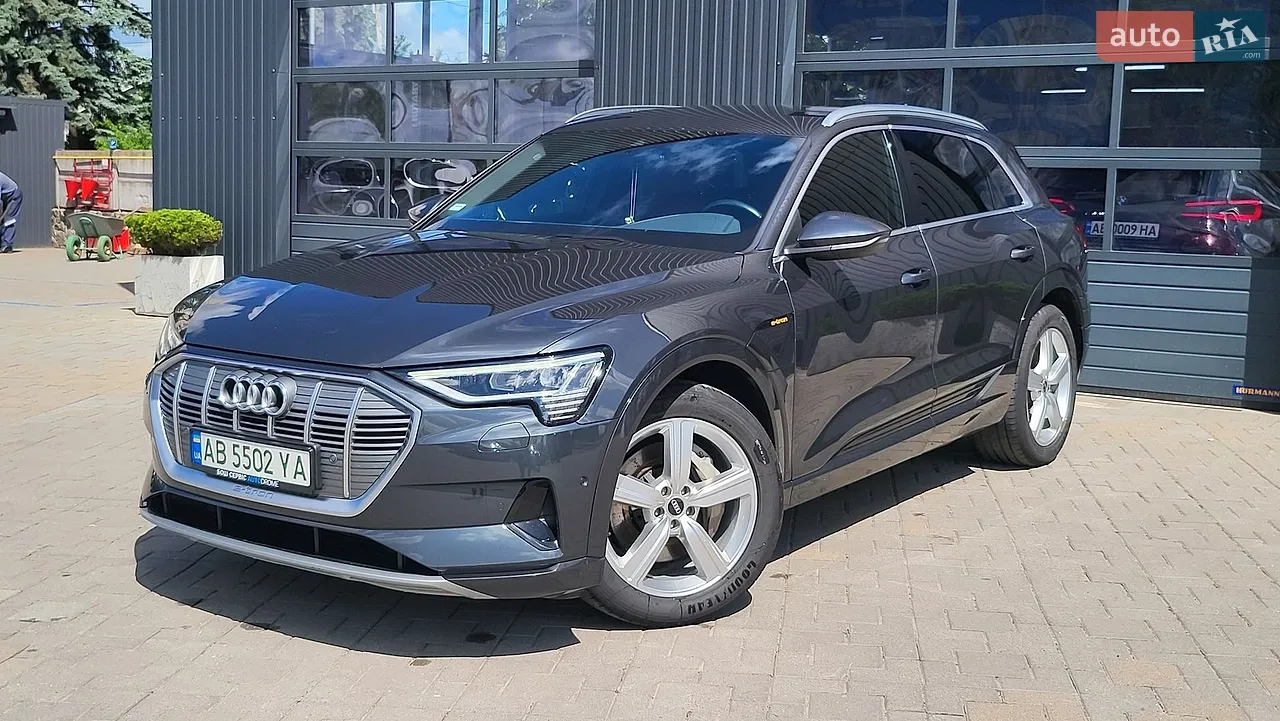2021 Audi e-tron - мініатюра 23