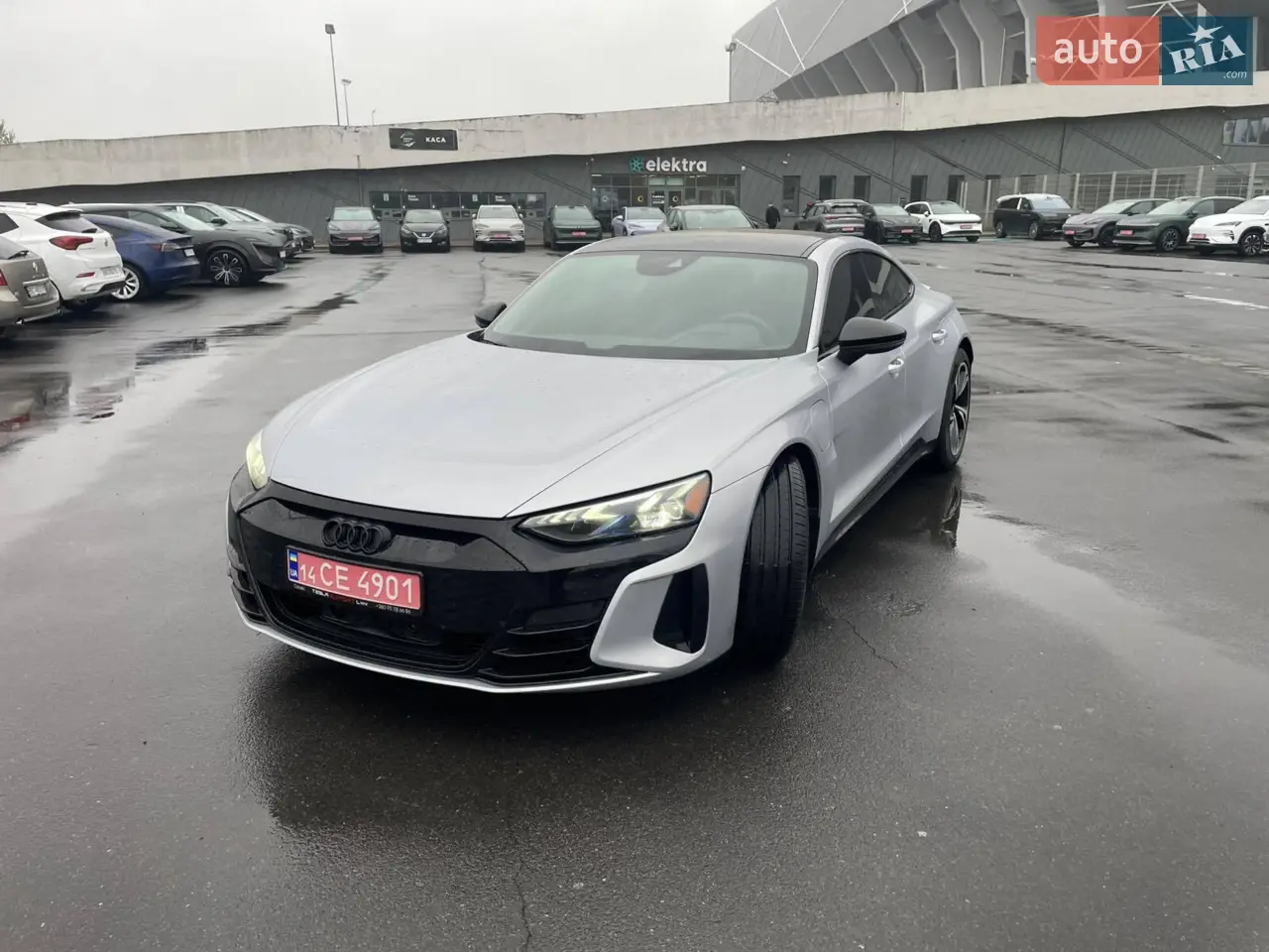 2022 Audi e-tron GT - мініатюра 23