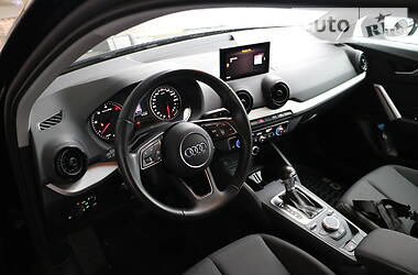 Позашляховик / Кросовер Audi Q2 2017 в 