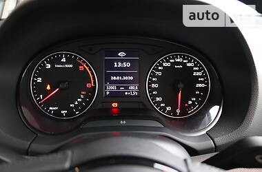 Позашляховик / Кросовер Audi Q2 2017 в 