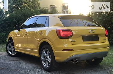 Позашляховик / Кросовер Audi Q2 2017 в 