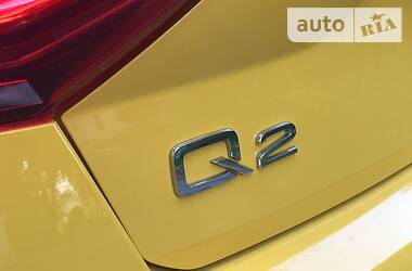 Позашляховик / Кросовер Audi Q2 2017 в 