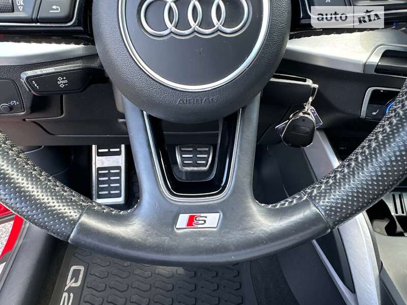 Позашляховик / Кросовер Audi Q2 2017 в Києві