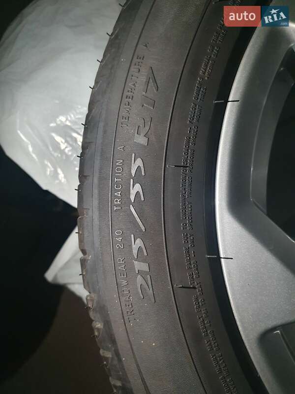 Позашляховик / Кросовер Audi Q2 2016 в Києві