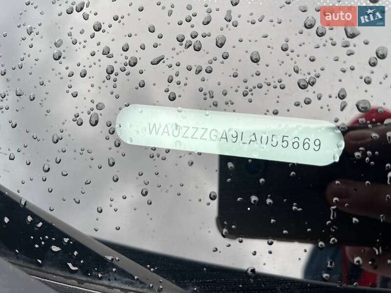Позашляховик / Кросовер Audi Q2 2020 в Вінниці