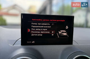 Позашляховик / Кросовер Audi Q2 2023 в 