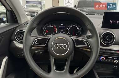 Внедорожник / Кроссовер Audi Q2 2023 в 