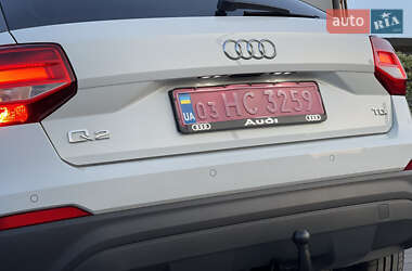 Внедорожник / Кроссовер Audi Q2 2017 в 