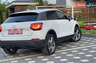 Внедорожник / Кроссовер Audi Q2 2017 в 