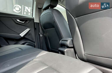 Позашляховик / Кросовер Audi Q2 2023 в 
