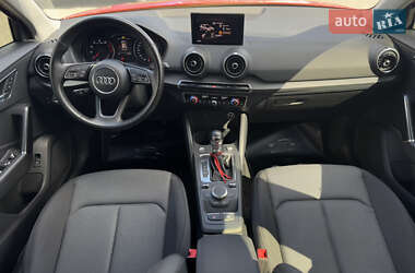 Внедорожник / Кроссовер Audi Q2 2016 в 