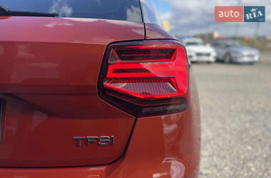 Внедорожник / Кроссовер Audi Q2 2016 в 