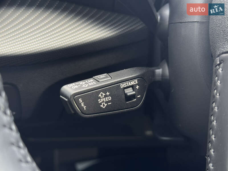 Позашляховик / Кросовер Audi Q2 2016 в Мукачевому
