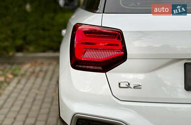 Внедорожник / Кроссовер Audi Q2 2023 в 