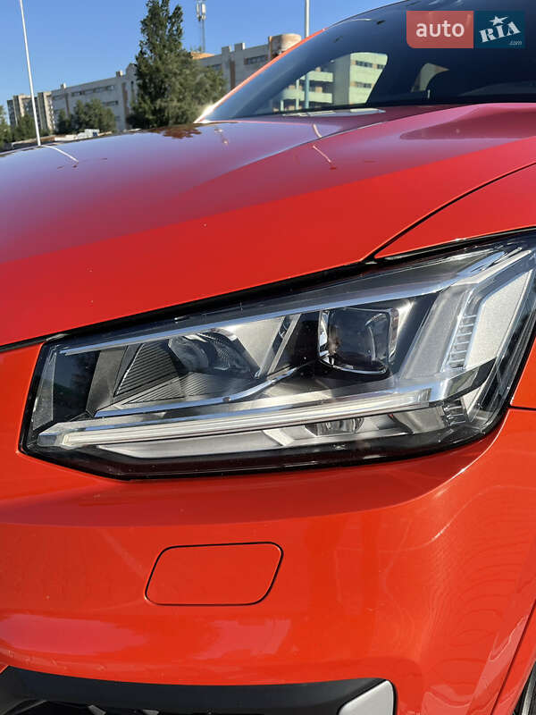 Позашляховик / Кросовер Audi Q2 2016 в Києві фото 11 Позашляховик / Кросовер Audi Q2 2016 в Києві