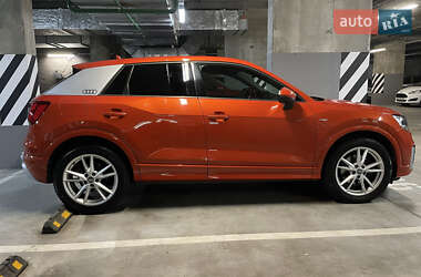 Внедорожник / Кроссовер Audi Q2 2016 в Киеве