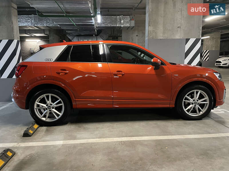 Позашляховик / Кросовер Audi Q2 2016 в Києві фото 9 Позашляховик / Кросовер Audi Q2 2016 в Києві