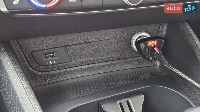 Позашляховик / Кросовер Audi Q2 2017 в Софіївській Борщагівці