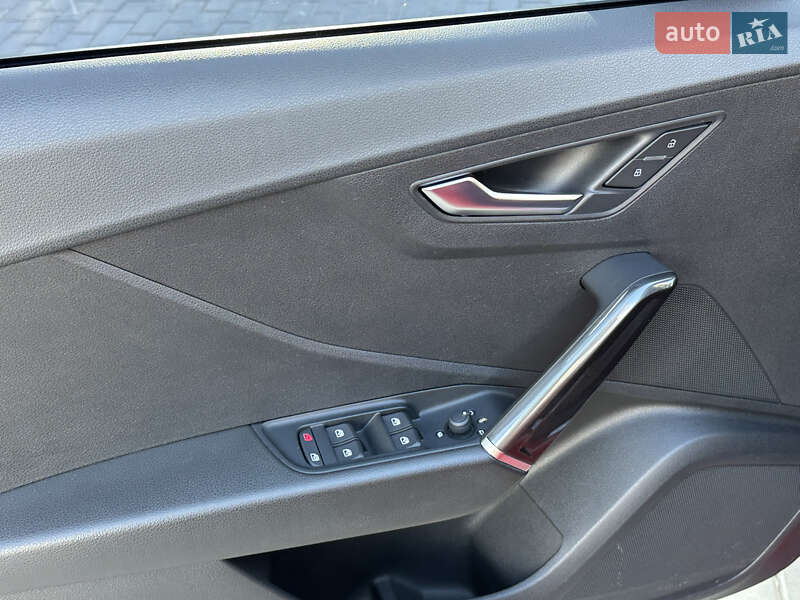 Позашляховик / Кросовер Audi Q2 2017 в Вінниці фото 27 Позашляховик / Кросовер Audi Q2 2017 в Вінниці