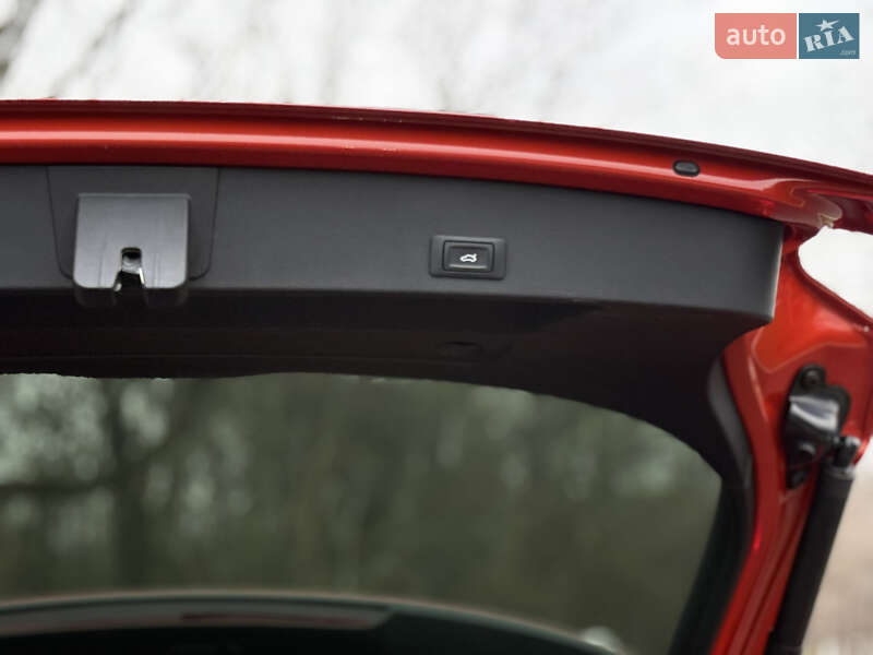 Внедорожник / Кроссовер Audi Q2 2017 в Киеве