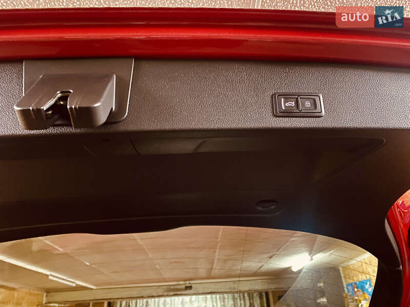 Внедорожник / Кроссовер Audi Q2 2016 в Одессе