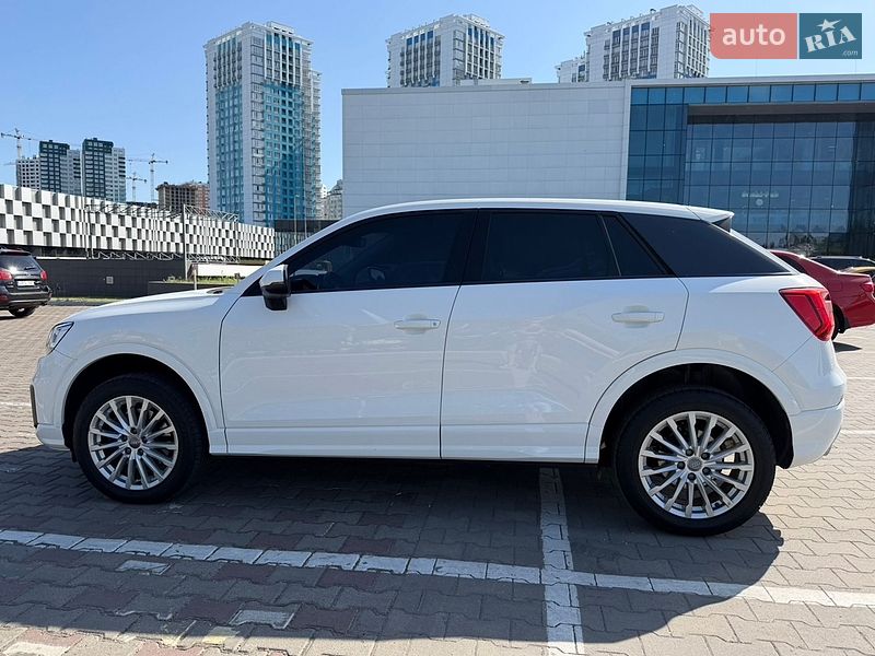 Внедорожник / Кроссовер Audi Q2 2017 в Одессе