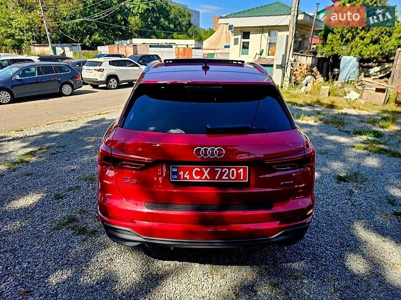 Позашляховик / Кросовер Audi Q2 2023 в Полтаві
