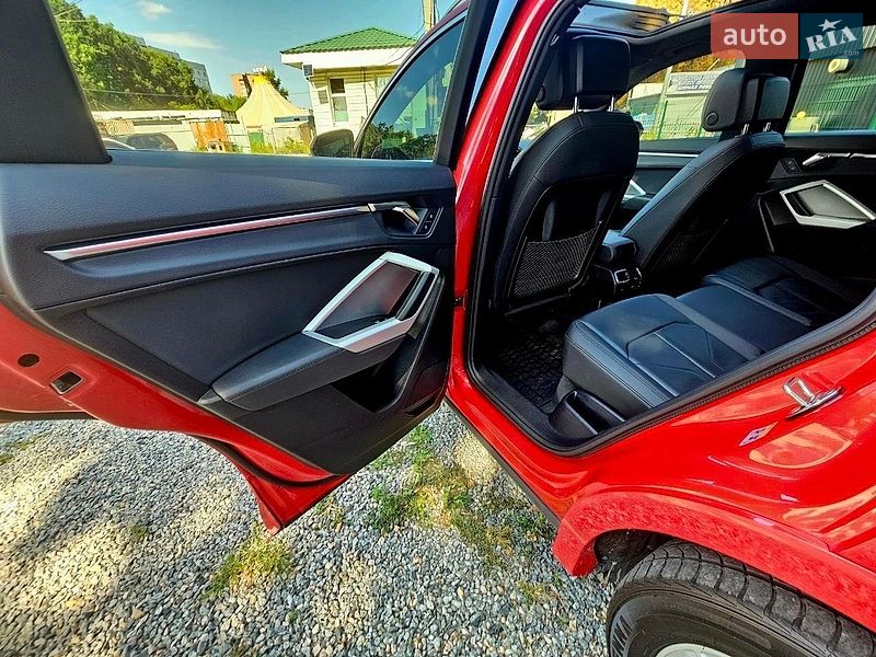 Позашляховик / Кросовер Audi Q2 2023 в Полтаві