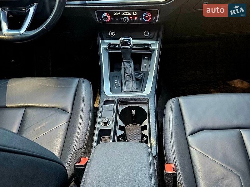 Позашляховик / Кросовер Audi Q2 2023 в Полтаві
