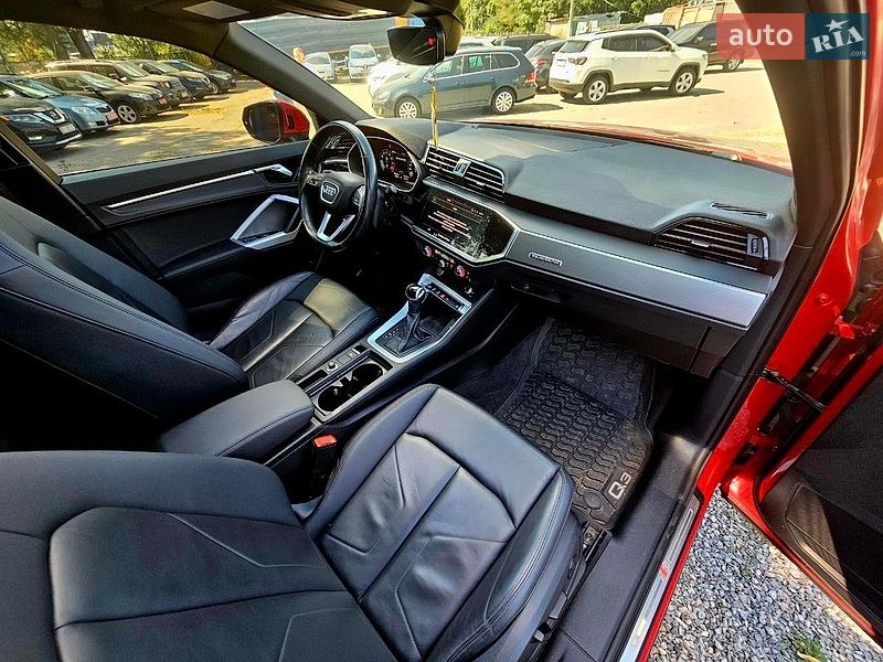 Позашляховик / Кросовер Audi Q2 2023 в Полтаві