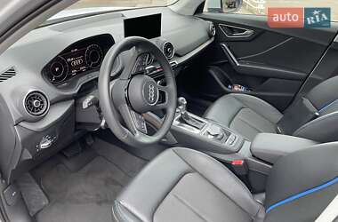 Внедорожник / Кроссовер Audi Q2L e-tron 2021 в 