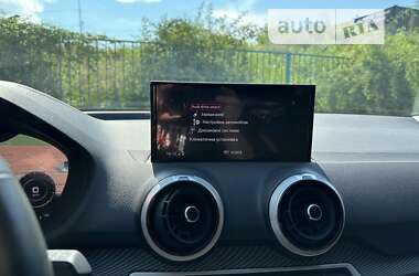Внедорожник / Кроссовер Audi Q2L e-tron 2022 в Перечине