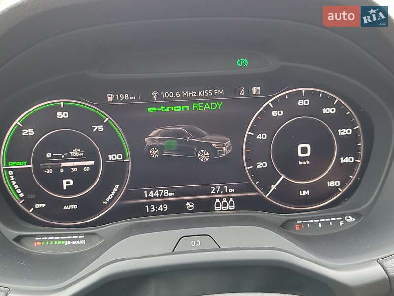 Позашляховик / Кросовер Audi Q2L e-tron 2021 в Полтаві