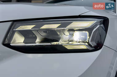Позашляховик / Кросовер Audi Q2L e-tron 2022 в 