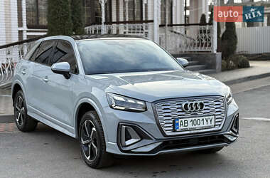 Внедорожник / Кроссовер Audi Q2L e-tron 2022 в 