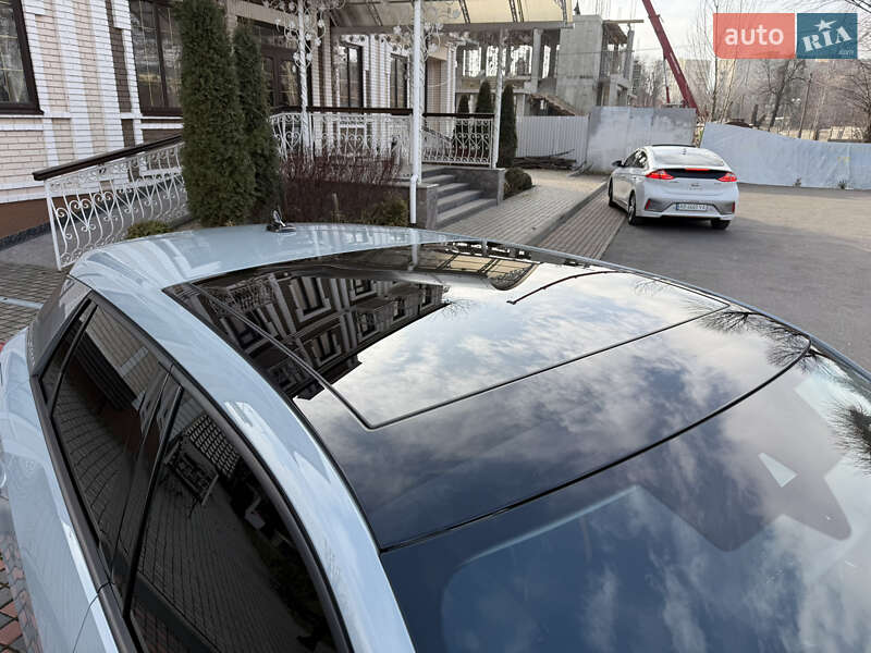 Позашляховик / Кросовер Audi Q2L e-tron 2022 в Вінниці