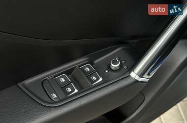 Внедорожник / Кроссовер Audi Q2L e-tron 2021 в 