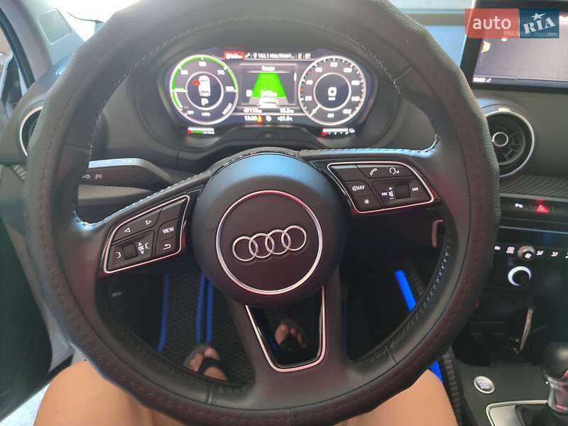 Внедорожник / Кроссовер Audi Q2L e-tron 2021 в Кременчуге