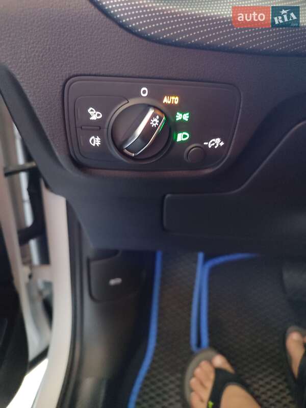 Внедорожник / Кроссовер Audi Q2L e-tron 2021 в Кременчуге