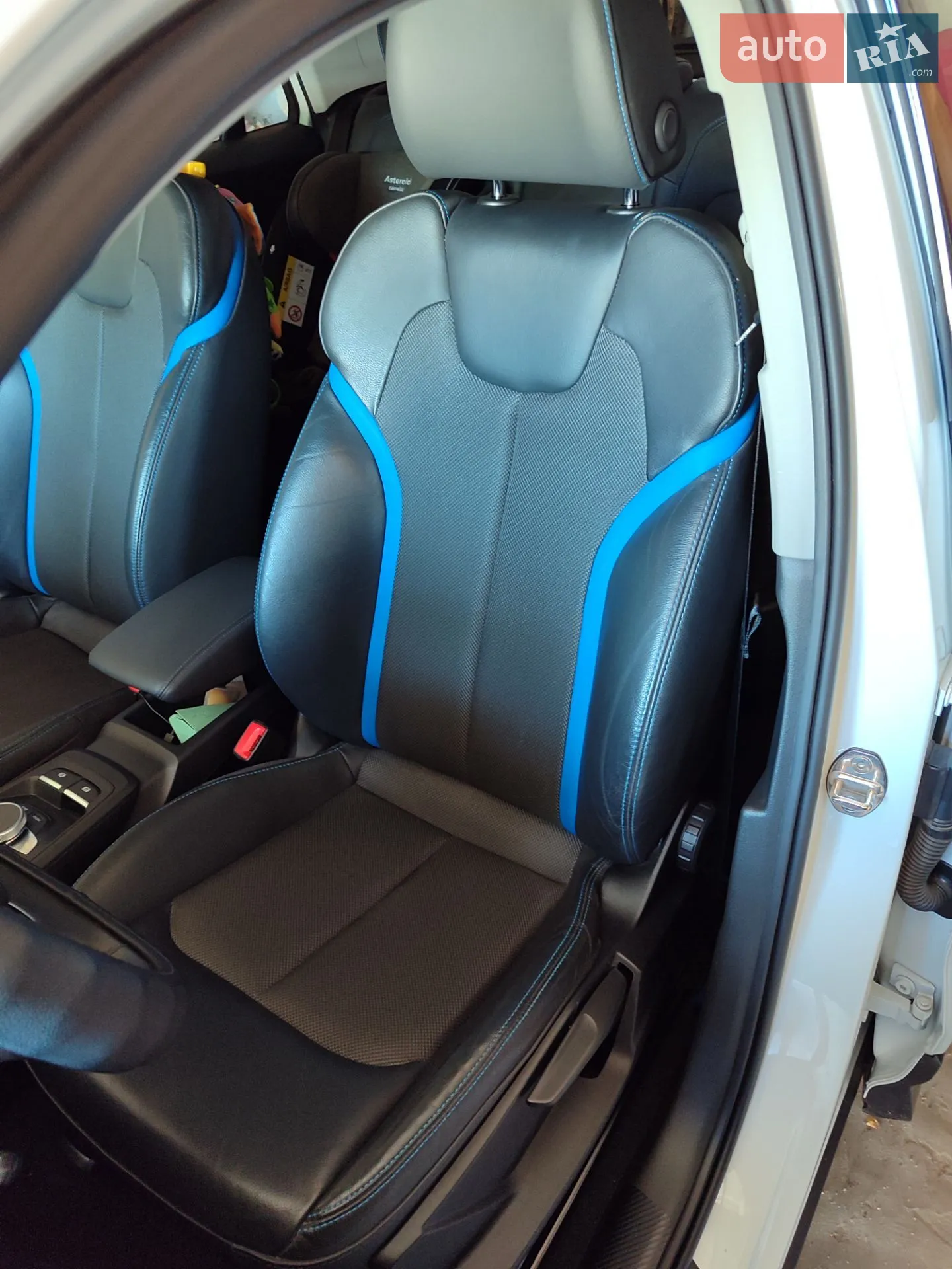 AUDI AUDI Q2L E-TRON 2021 VIN LFVNB9GA5M5472473 фото оголошення 21 з 27