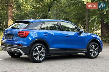 Позашляховик / Кросовер Audi Q2L e-tron 2021 в 