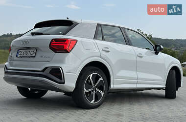 Позашляховик / Кросовер Audi Q2L e-tron 2022 в 