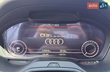 Позашляховик / Кросовер Audi Q2L e-tron 2022 в 